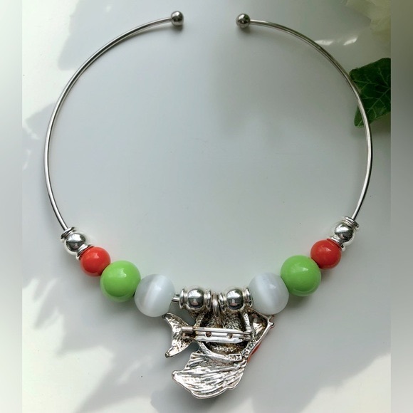 🎉Silver Collar Necklace with Vintage MJ Signed Tropical Fish Pendant and Beads - Picture 2 of 7